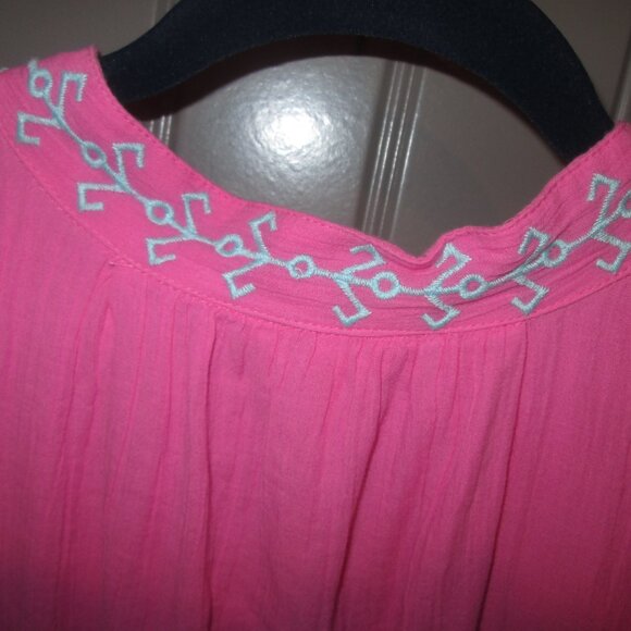 Women Crown & Ivy XL Pink /Blue Top, Flutter Sleeve, "V" Neck Opening w/Tassels - Picture 9 of 9